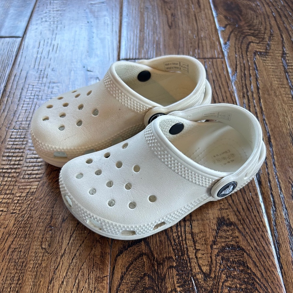 Kids Crocs Size 8C Bone Color